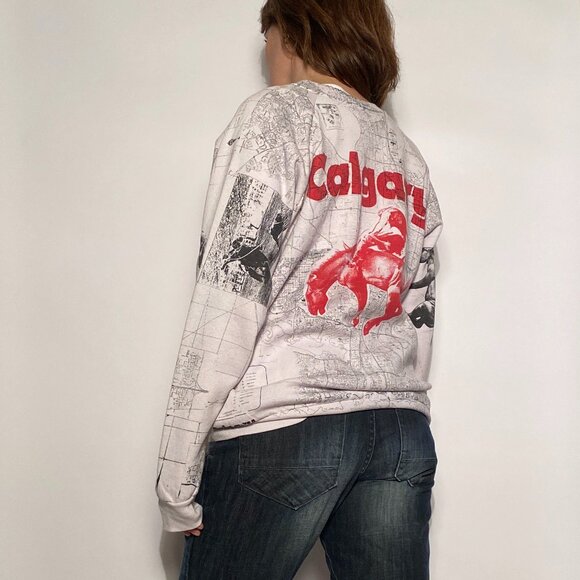 Vintage 1990s Red & White CALGARY Rodeo & Map Graphic Cowboy Sweatshirt! XL - Picture 2 of 11